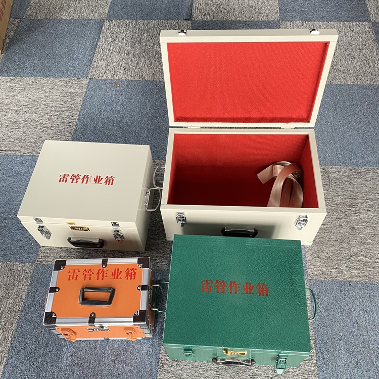 禹王台爆破工程作业箱如何选择？玻璃钢与传统材质的全面对比